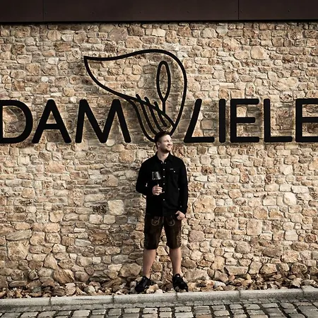 Weingut-wohlfuehlzimmer Adam-lieleg ロイトシャッハ