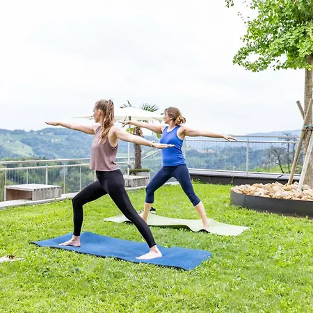 Weingut-wohlfuehlzimmer Adam-lieleg * Leutschach
