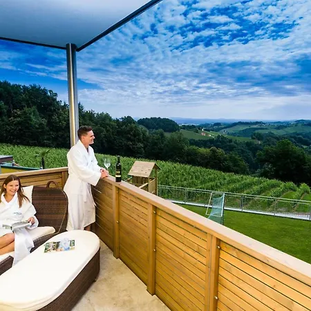 Weingut-wohlfuehlzimmer Adam-lieleg ロイトシャッハ