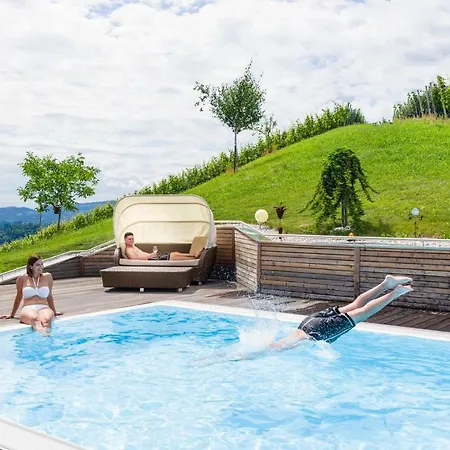 Gospodarstwo agroturystyczne Weingut-wohlfuehlzimmer Adam-lieleg *