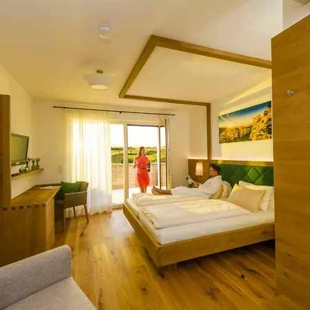 Weingut-wohlfuehlzimmer Adam-lieleg