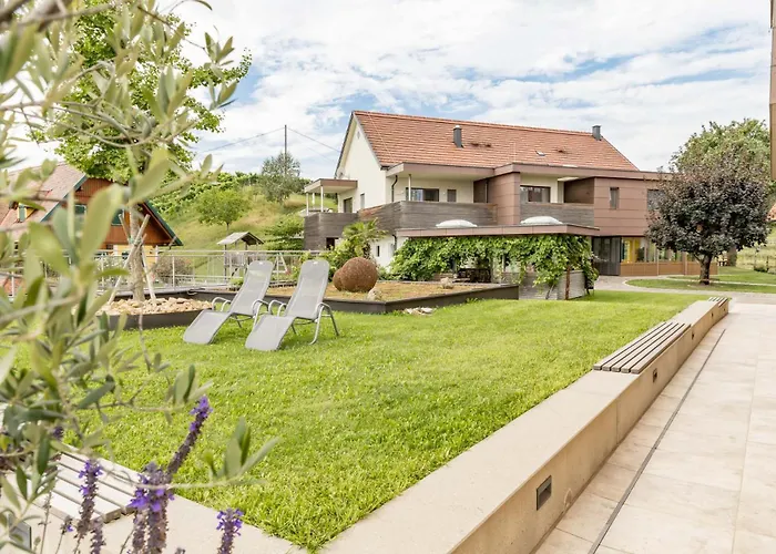 Weingut-wohlfühlzimmer Adam-lieleg *